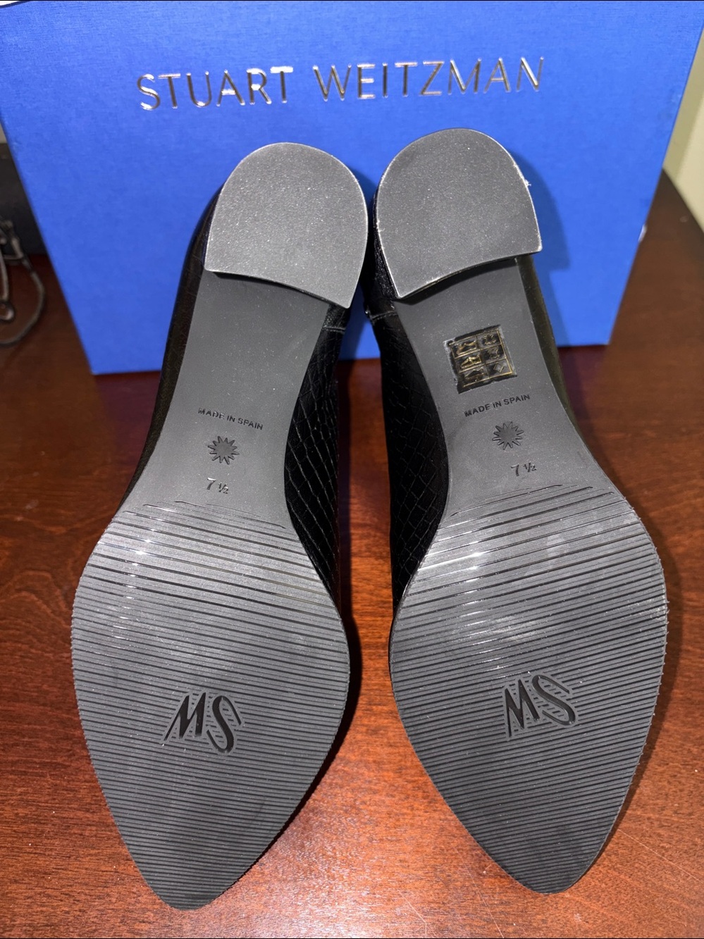 Stuart Weitzman Black Croc-Embossed Leather Gardiner Dress Booties -Size 7.5 NIB - Picture 10 of 16